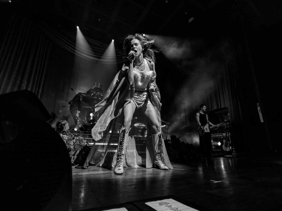 Suki Waterhouse’s Loveland&nbsp;Tour